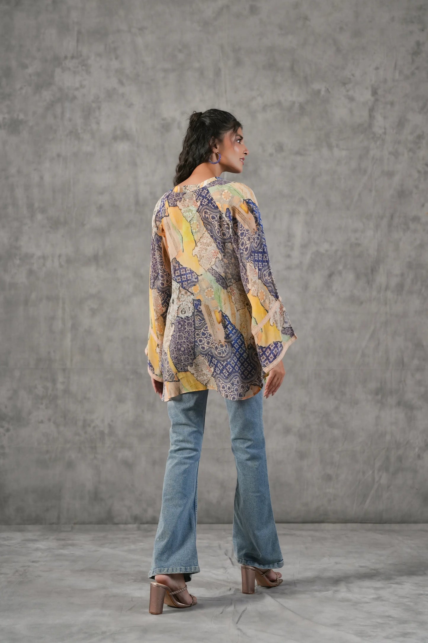 Printed Short Top with lace