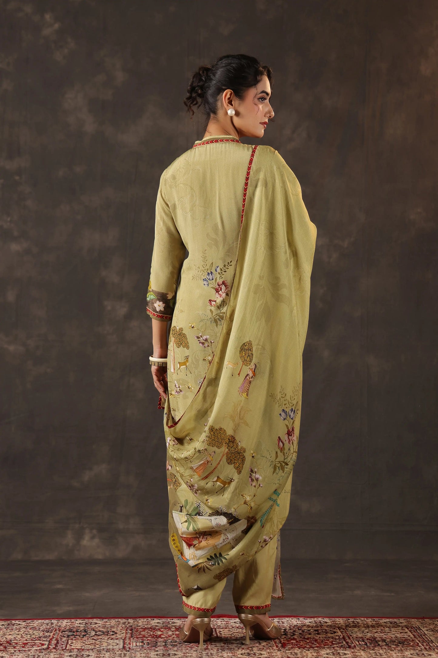 Traditional Suit Set