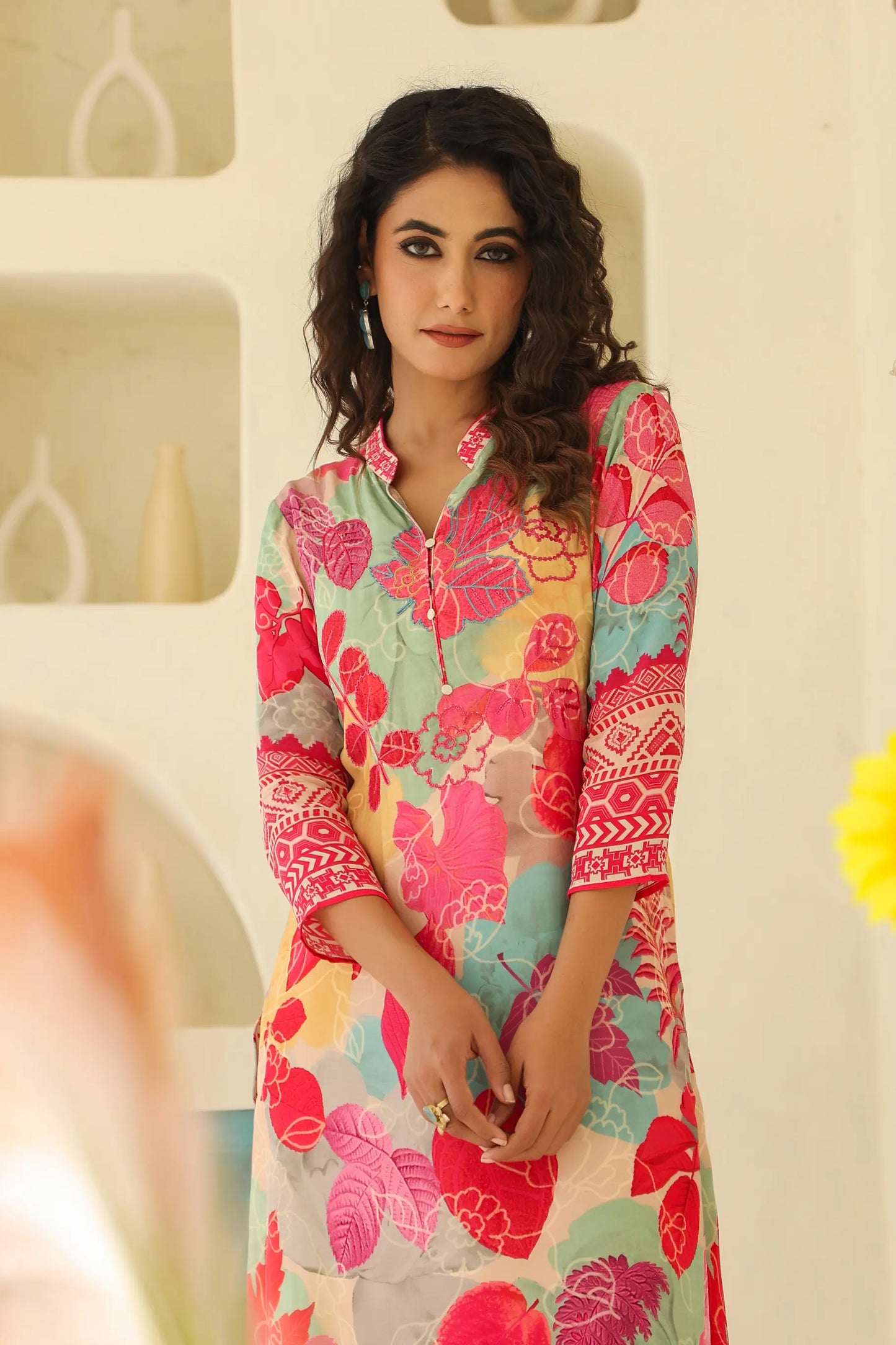 Floral Print Straight Kurti with Pant