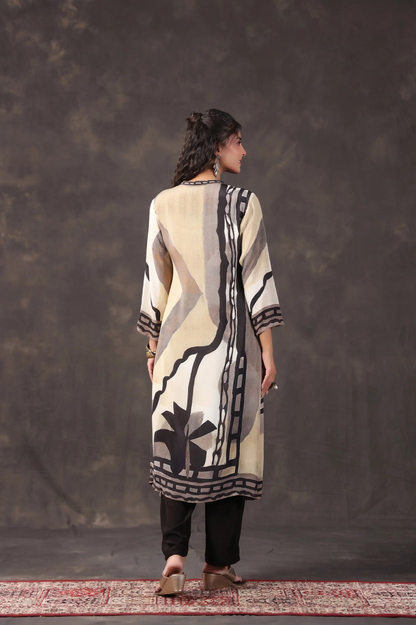 Embellished Printed Straight Kurti with Pant