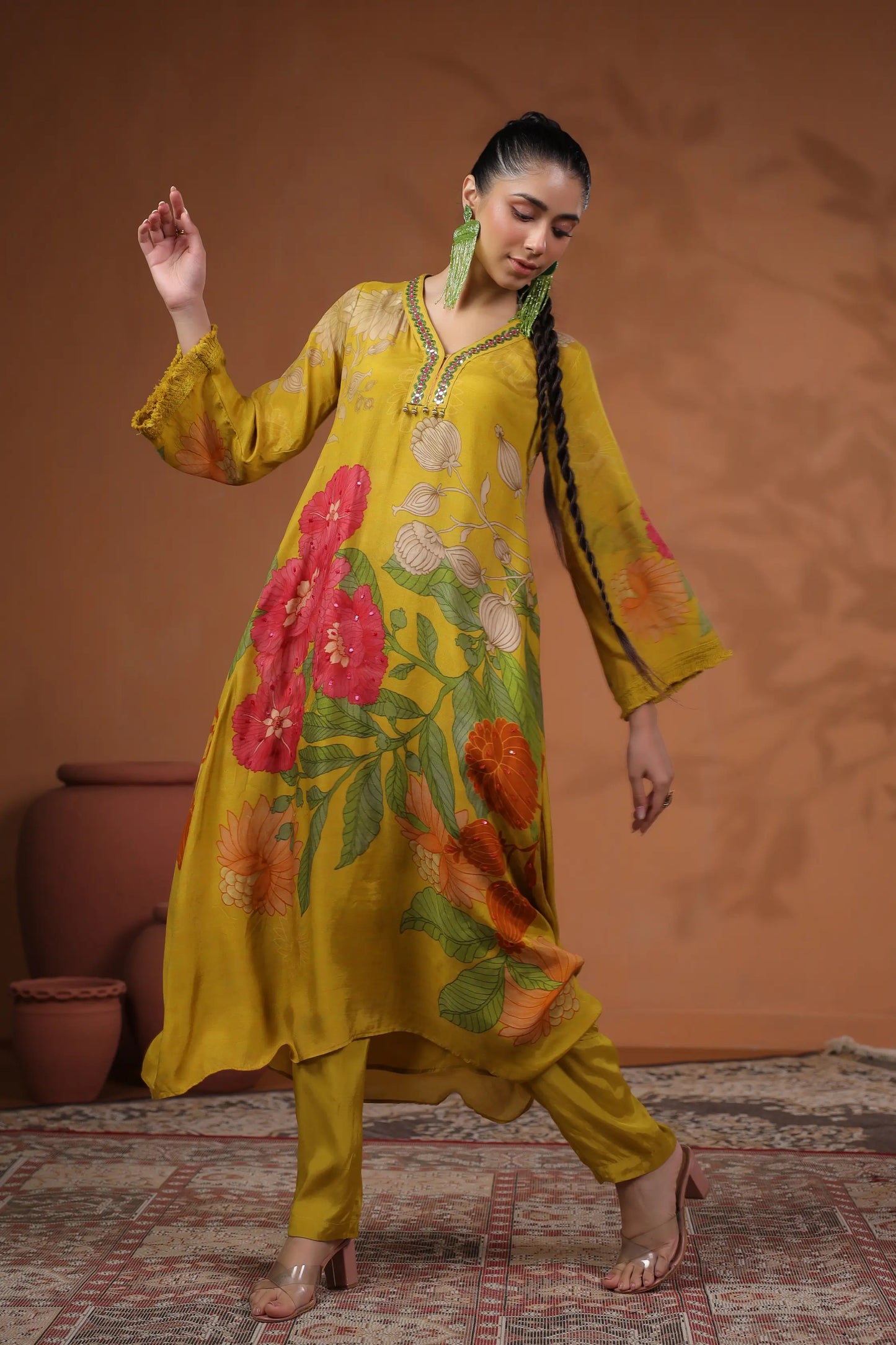 Floral Printed Embellished Kurta Pant