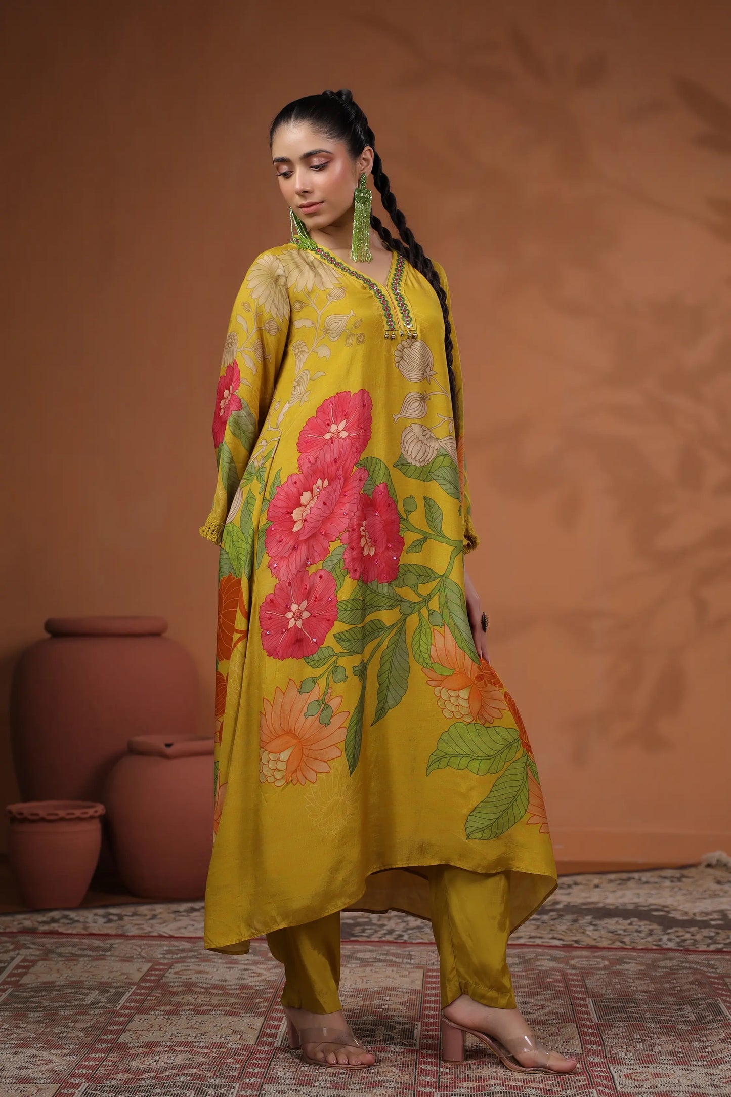 Floral Printed Embellished Kurta Pant