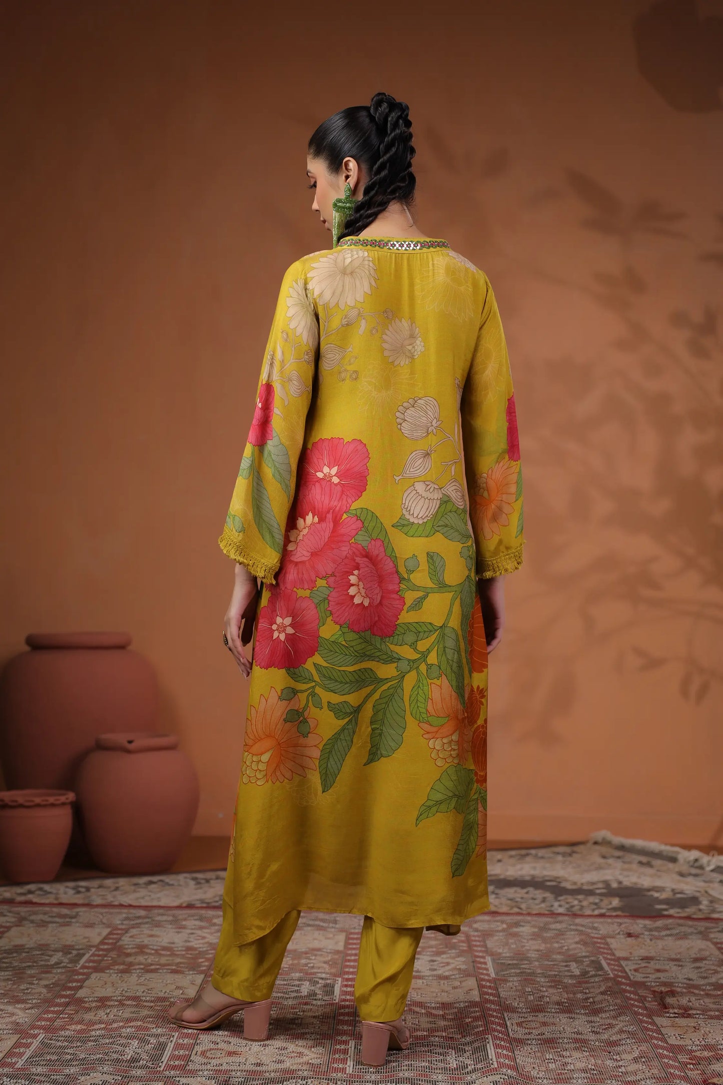 Floral Printed Embellished Kurta Pant