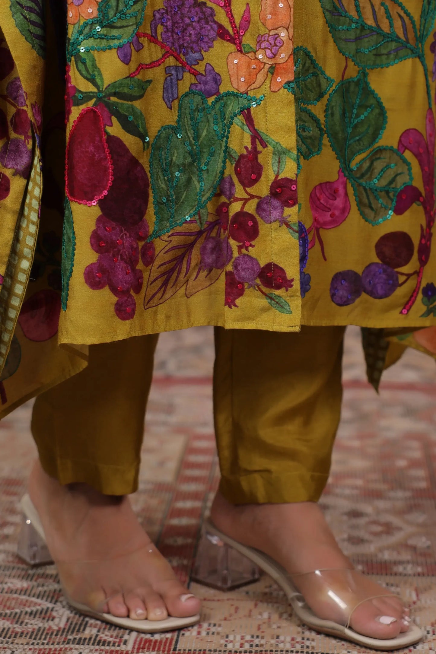 Floral Print Straight Kurti with Pant