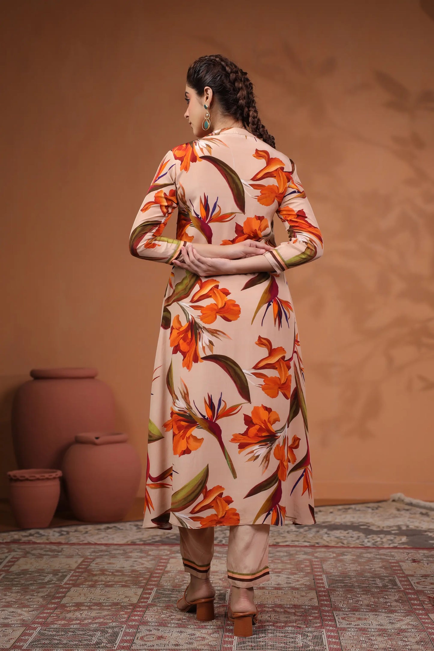 Floral Printed Embellished Kurta Pant