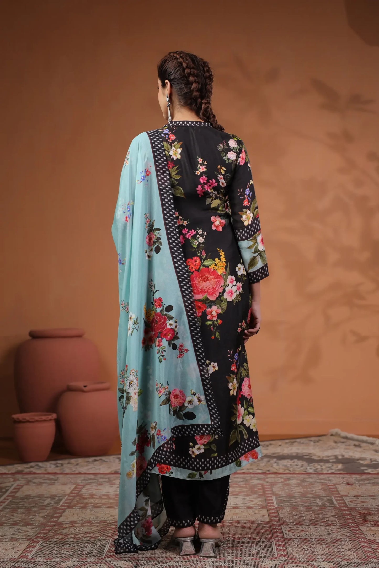 Floral Print Straight Kurti with Pant and Printed Dupatta