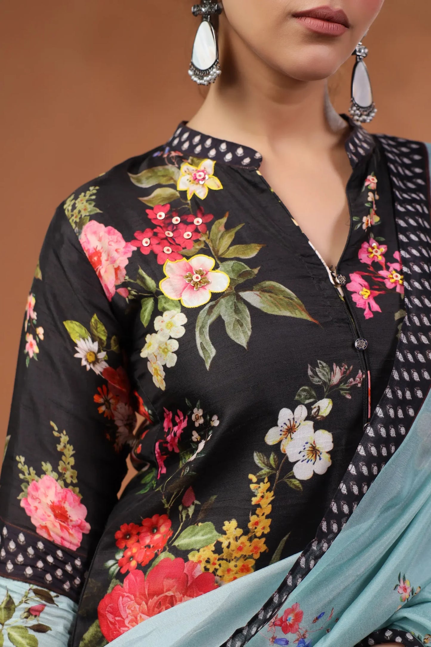 Floral Print Straight Kurti with Pant and Printed Dupatta