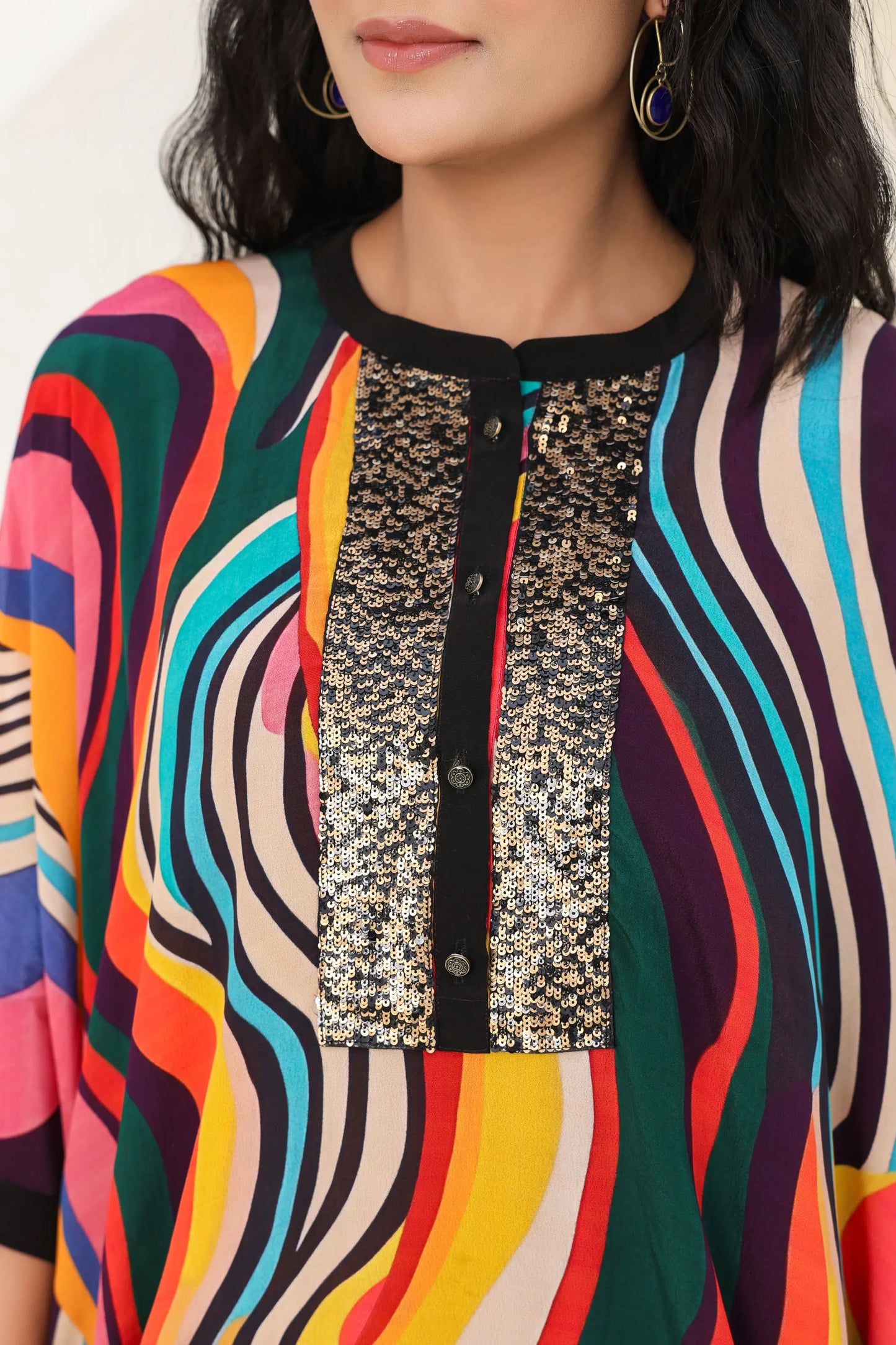 Abstract Print Kaftan With Sequins Embellish Neck