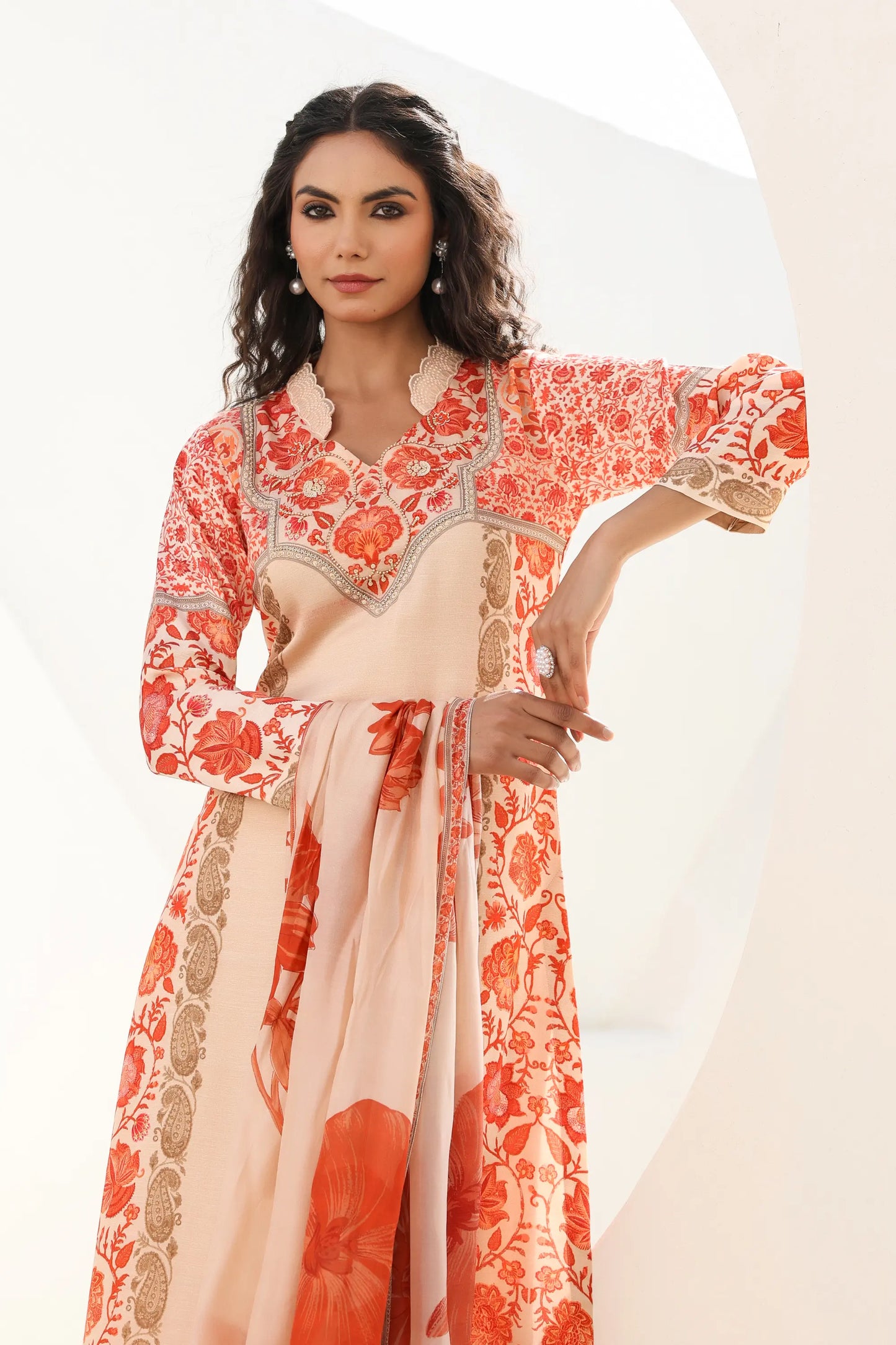 Floral Print Straight Kurti with Pant and Printed Dupatta