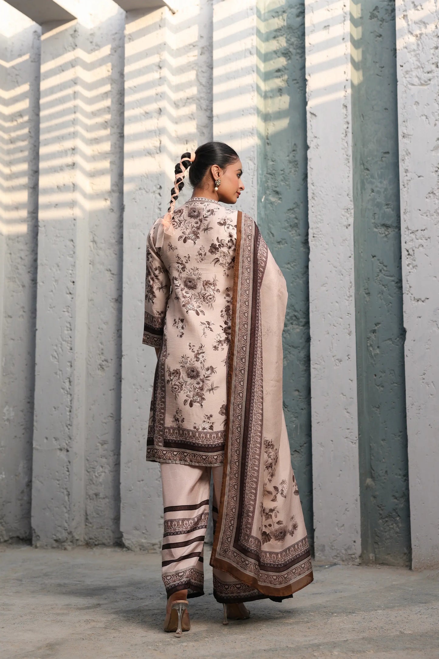 Printed Kurta with Flare Pant with light Embellish