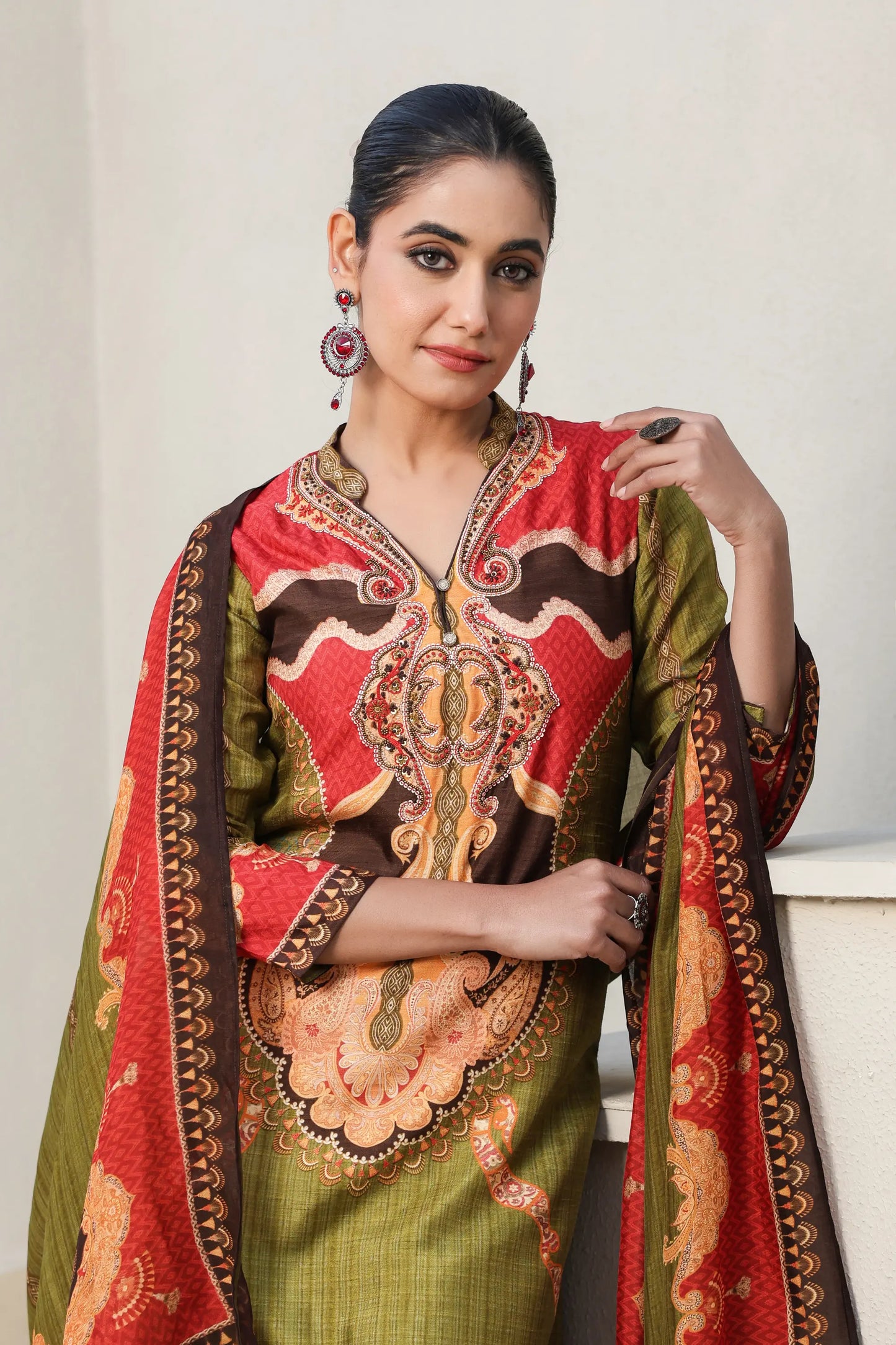 Traditional Print Straight Kurti with Pant and Printed Dupatta