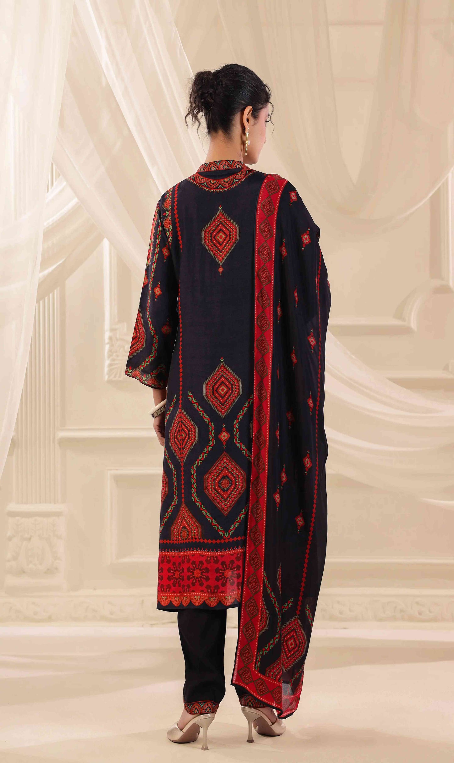 Traditional Suit Set