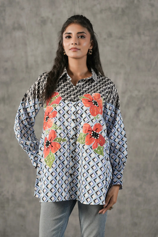 Printed Short Top with applique flower highlighted