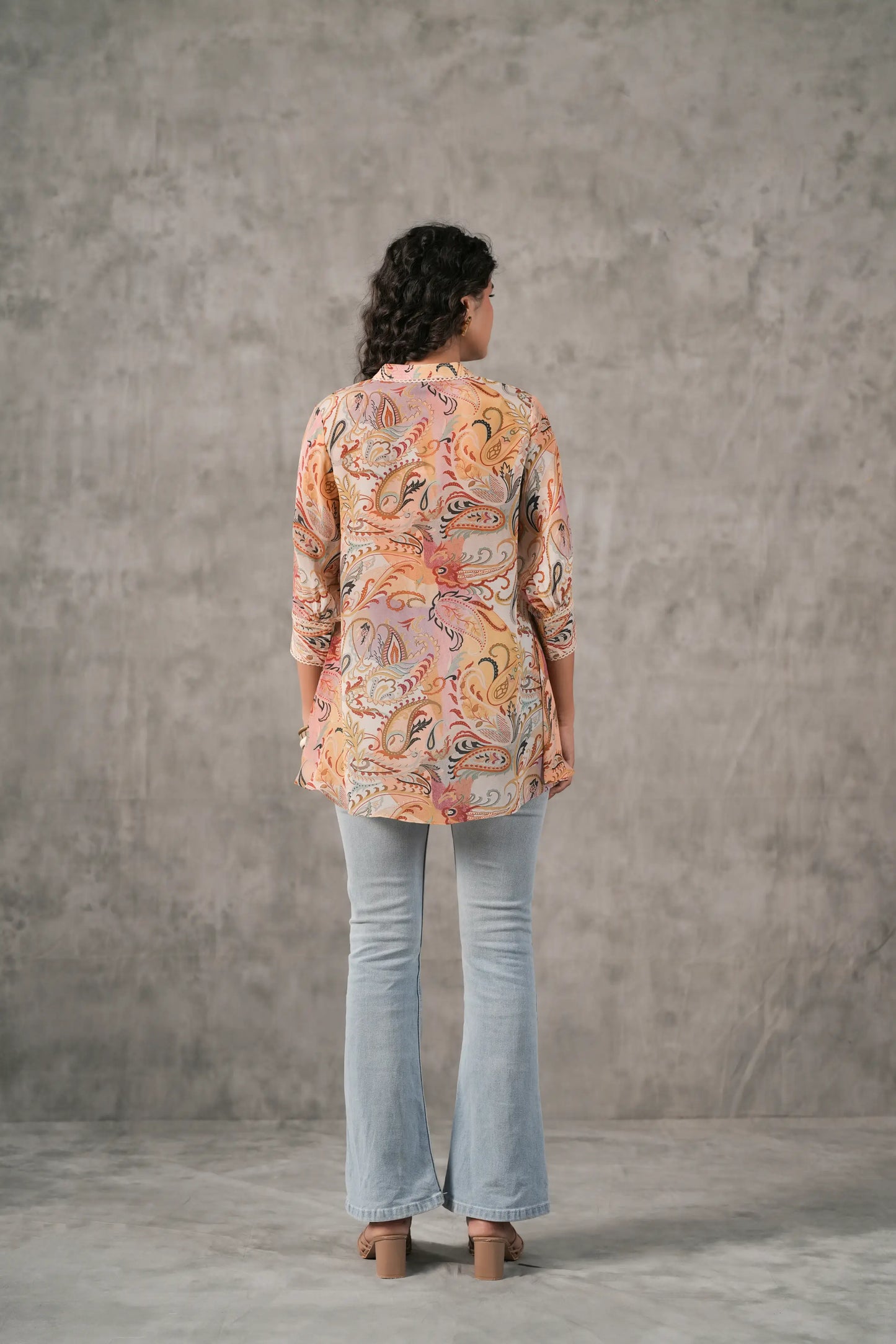 Printed Short Top with lace