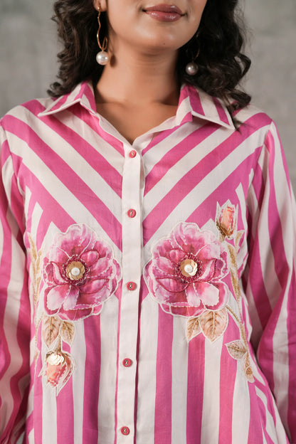 Printed Short Top with applique flower highlighted