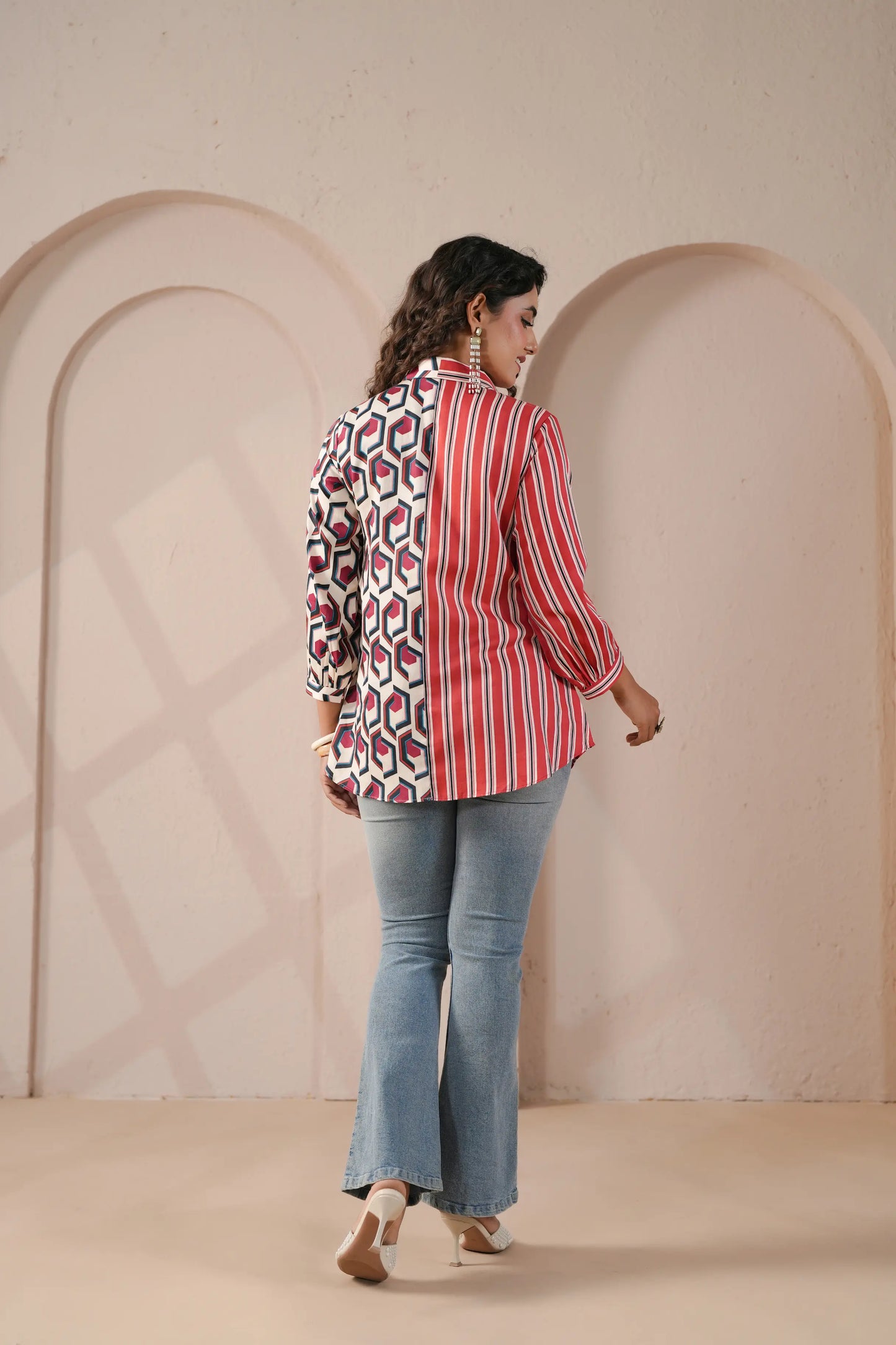 Printed Short Top with applique flower highlighted