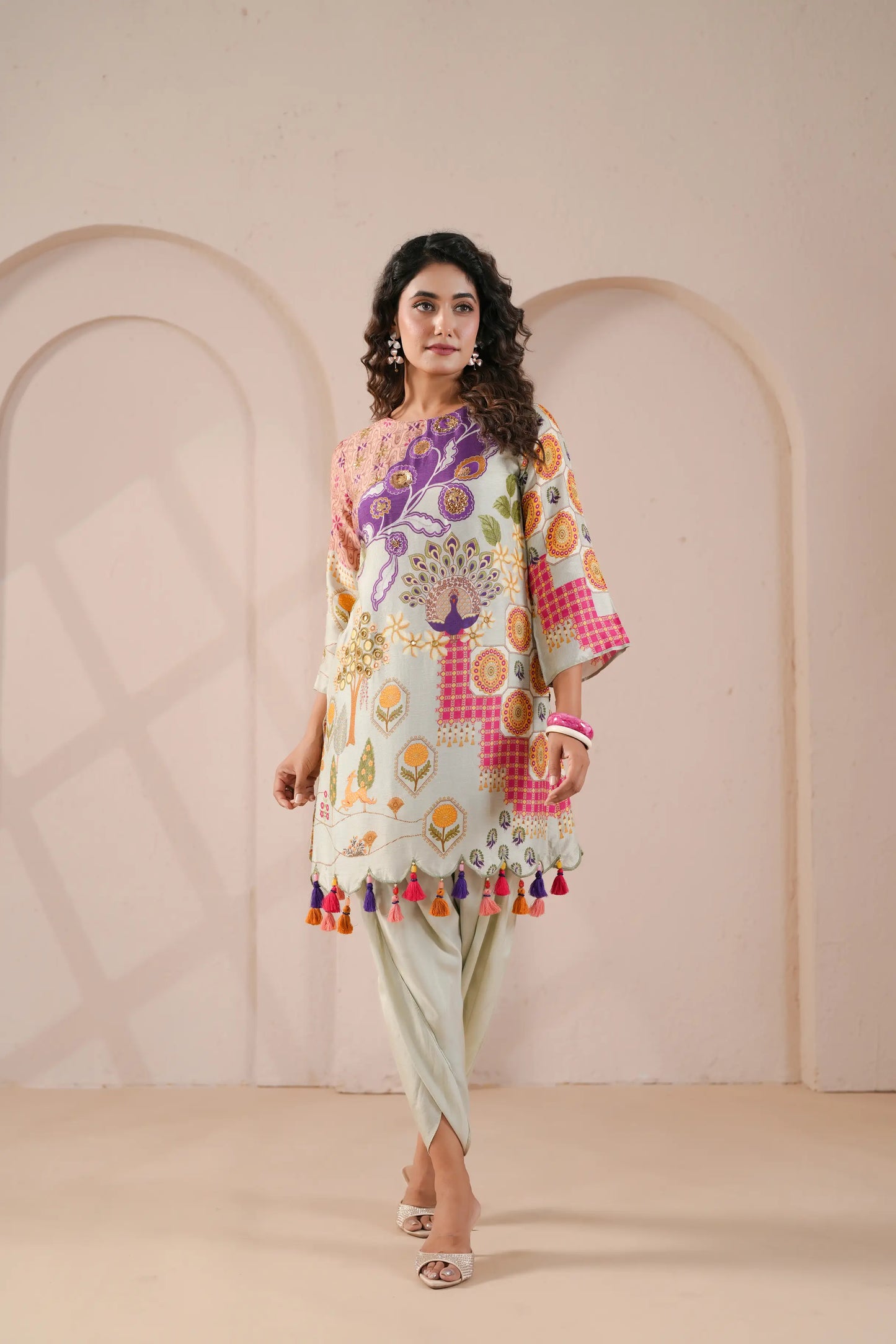 emellished, scallop hem line kurta with tulip pants