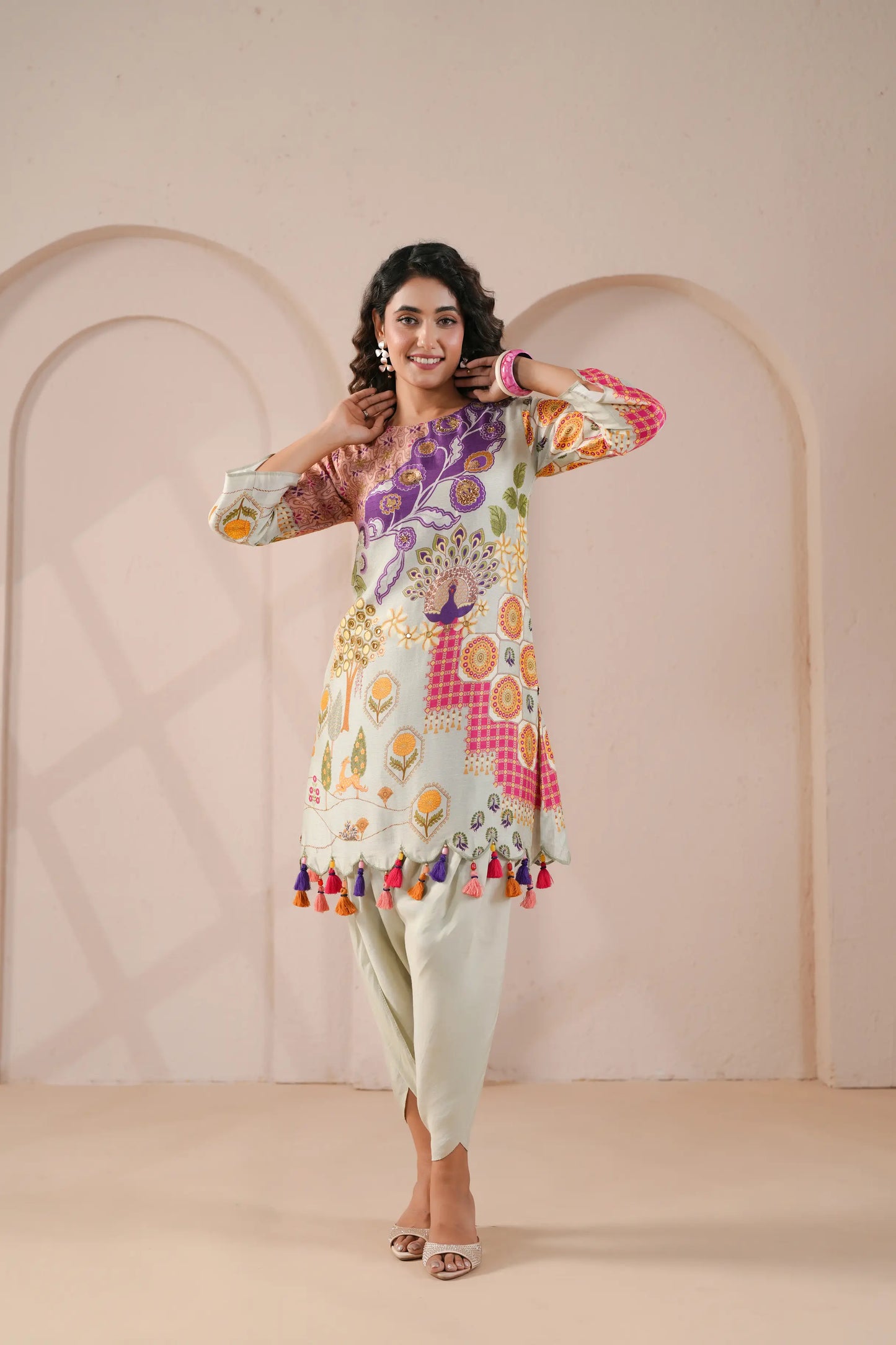 emellished, scallop hem line kurta with tulip pants