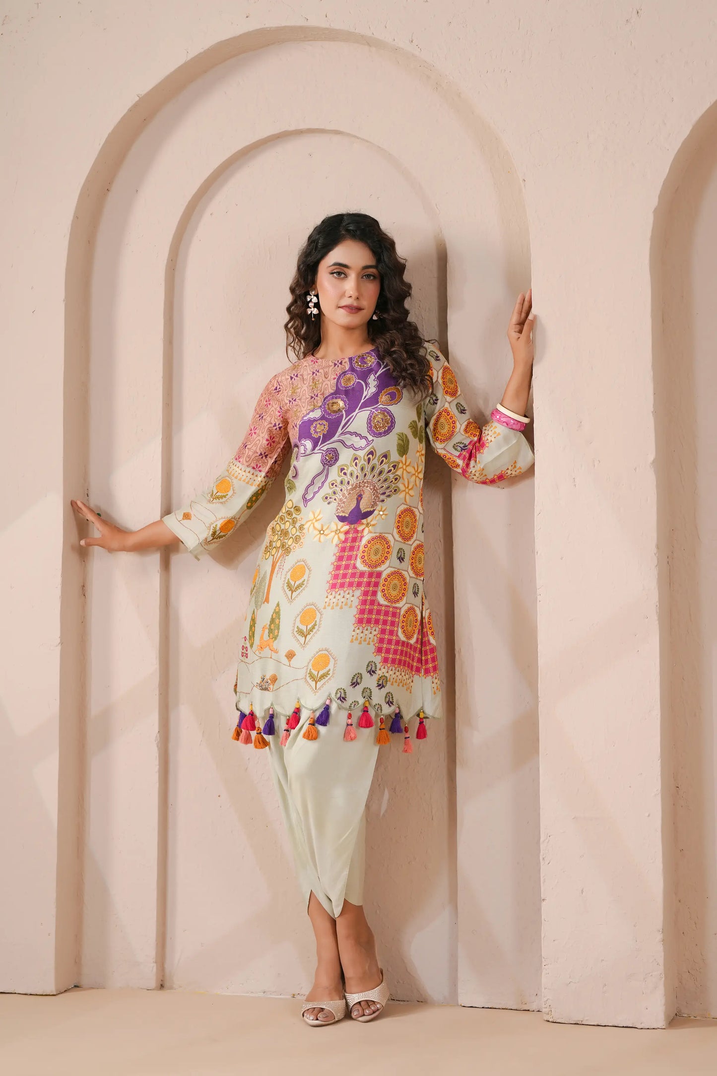 emellished, scallop hem line kurta with tulip pants
