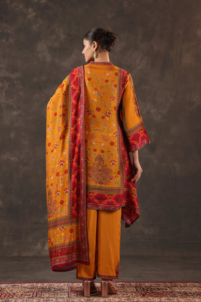 Traditional Suit Set