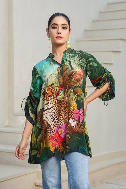 Printed Short Top with light Embellish