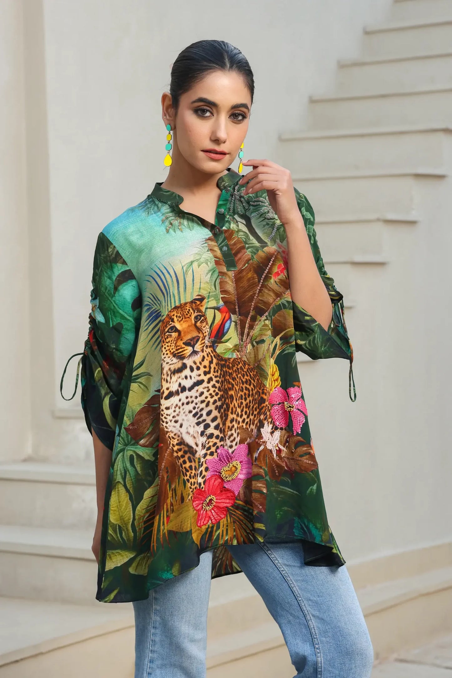Printed Short Top with light Embellish