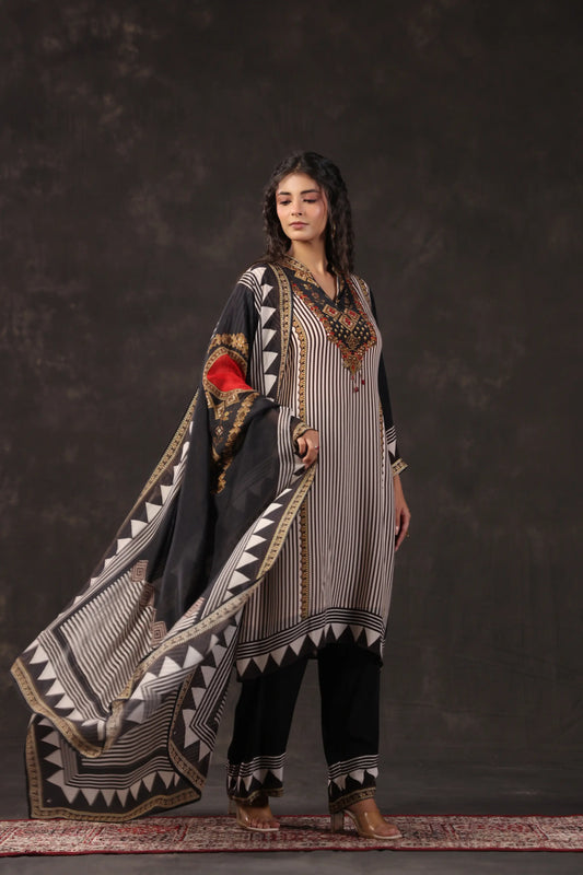 Three Piece Ethnic Kurti with highlight