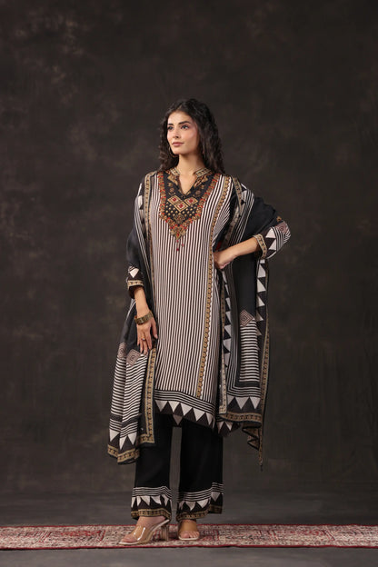 Three Piece Ethnic Kurti with highlight