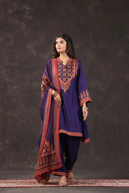 Three Piece Ethnic Kurti with highlight
