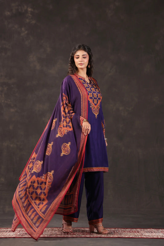 Three Piece Ethnic Kurti with highlight