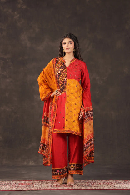 Three Piece Ethnic Kurti with highlight
