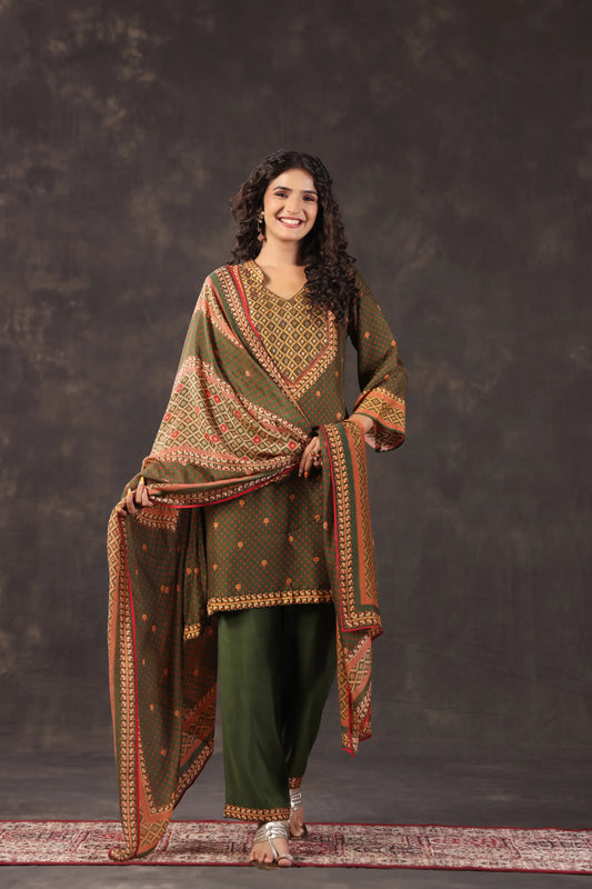 Three Piece Ethnic Kurti with highlight