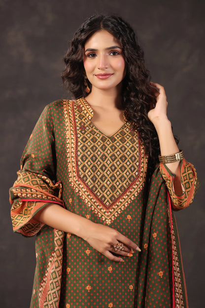 Three Piece Ethnic Kurti with highlight