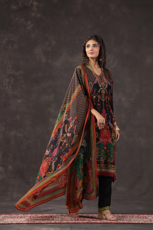 Three Piece Ethnic Kurti with highlight