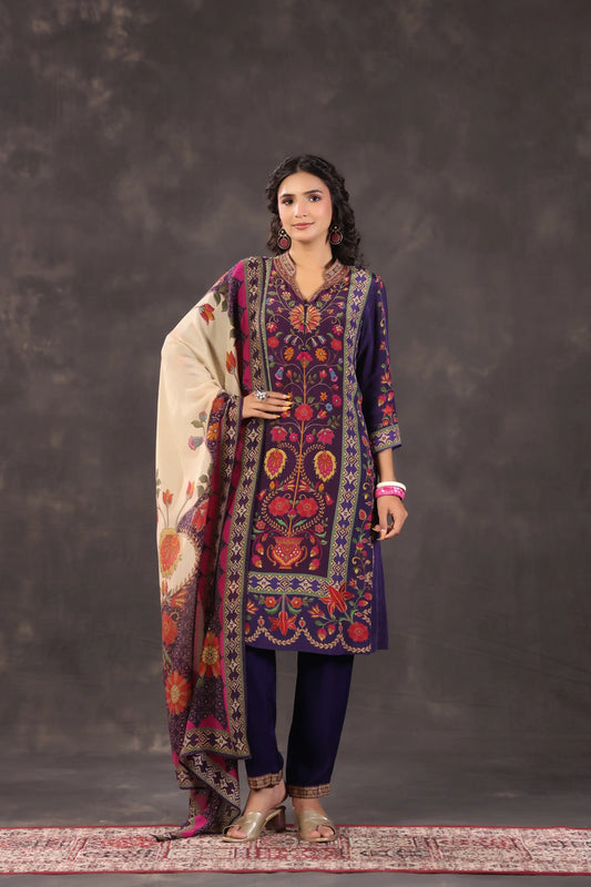 Three Piece Ethnic Kurti with highlight