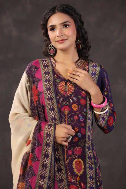 Three Piece Ethnic Kurti with highlight