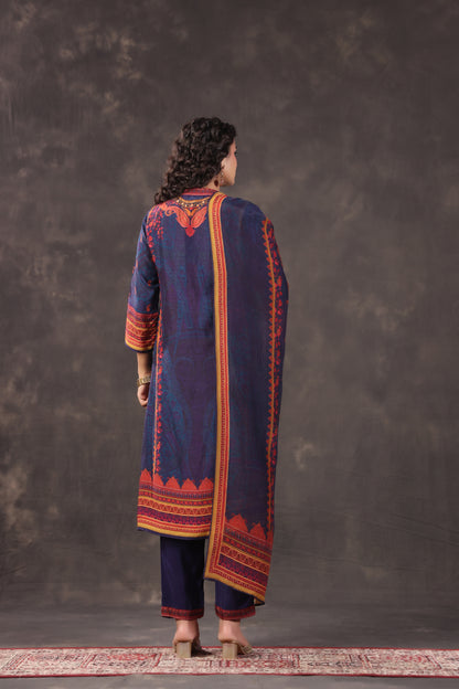 Three Piece Ethnic Kurti with highlight