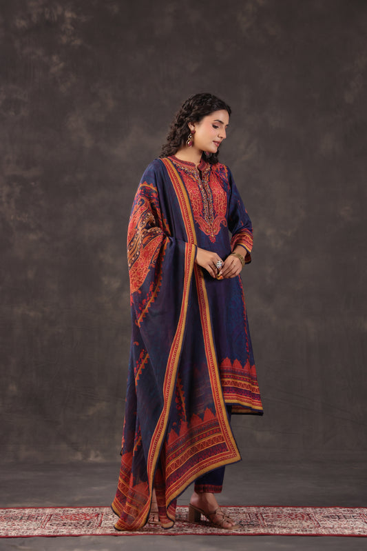 Three Piece Ethnic Kurti with highlight