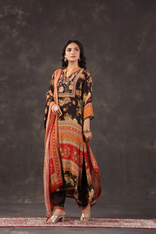 Three Piece Ethnic Kurti with highlight