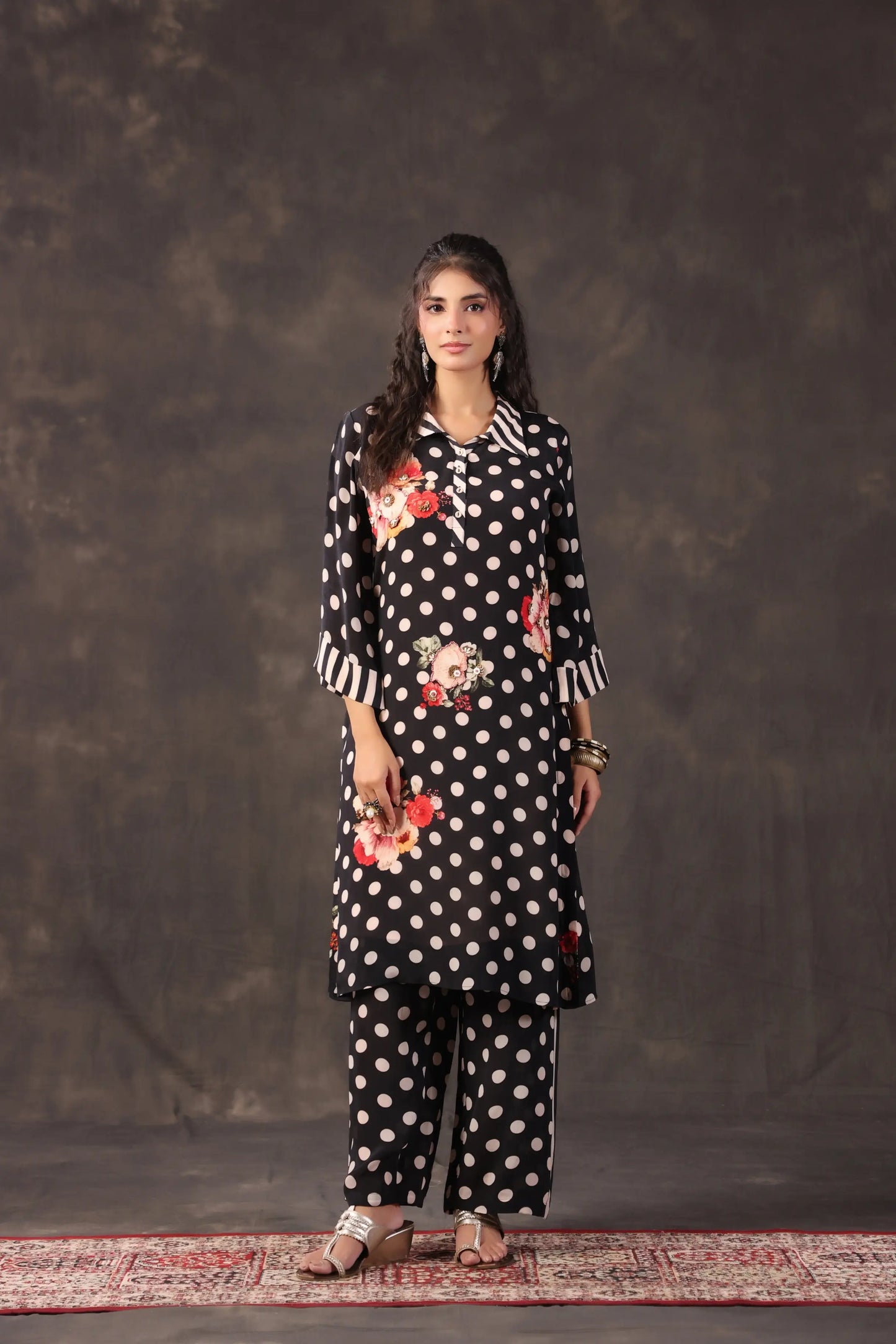 Embellished Printed Straight Kurti with Pant