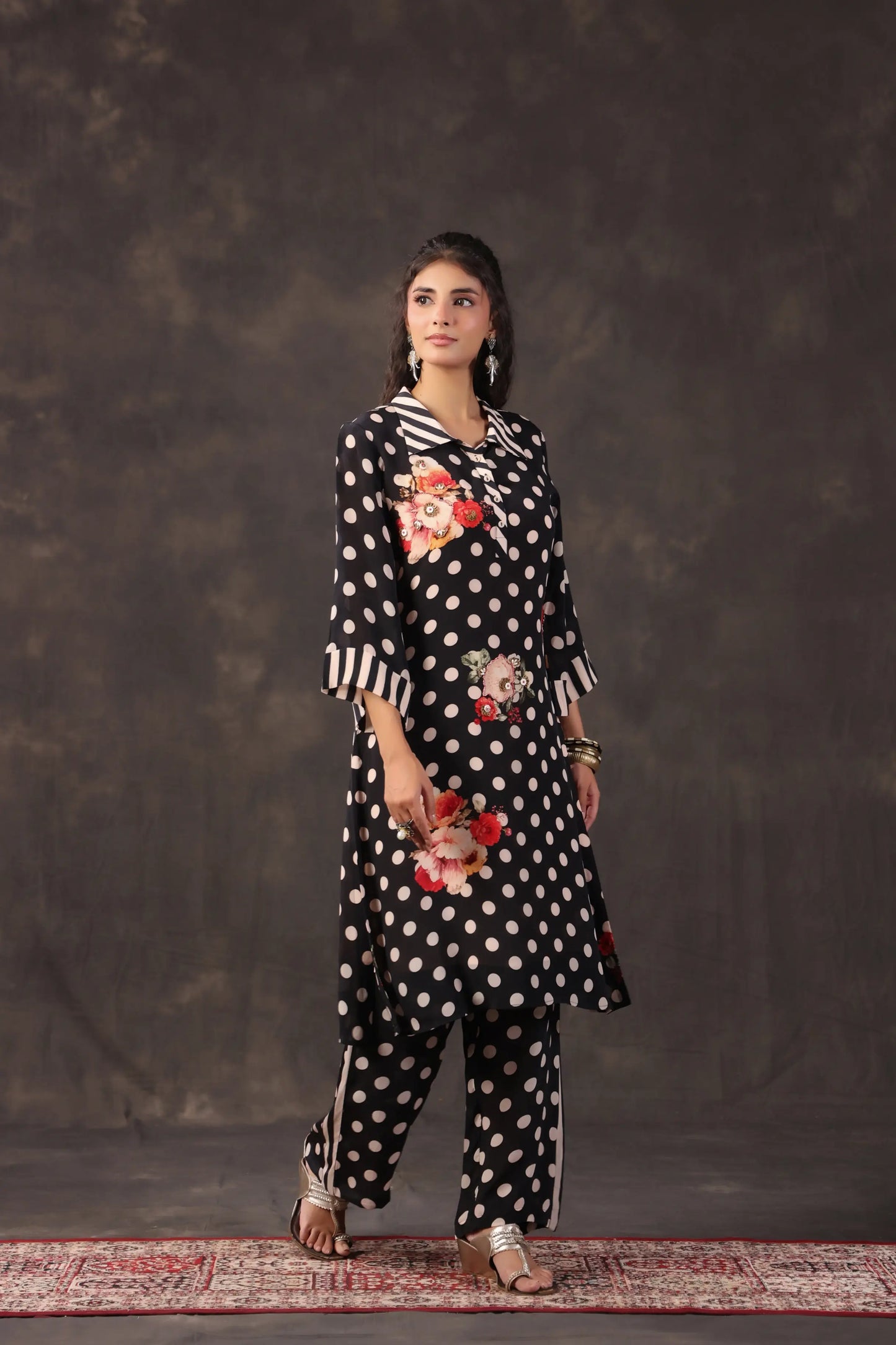 Embellished Printed Straight Kurti with Pant