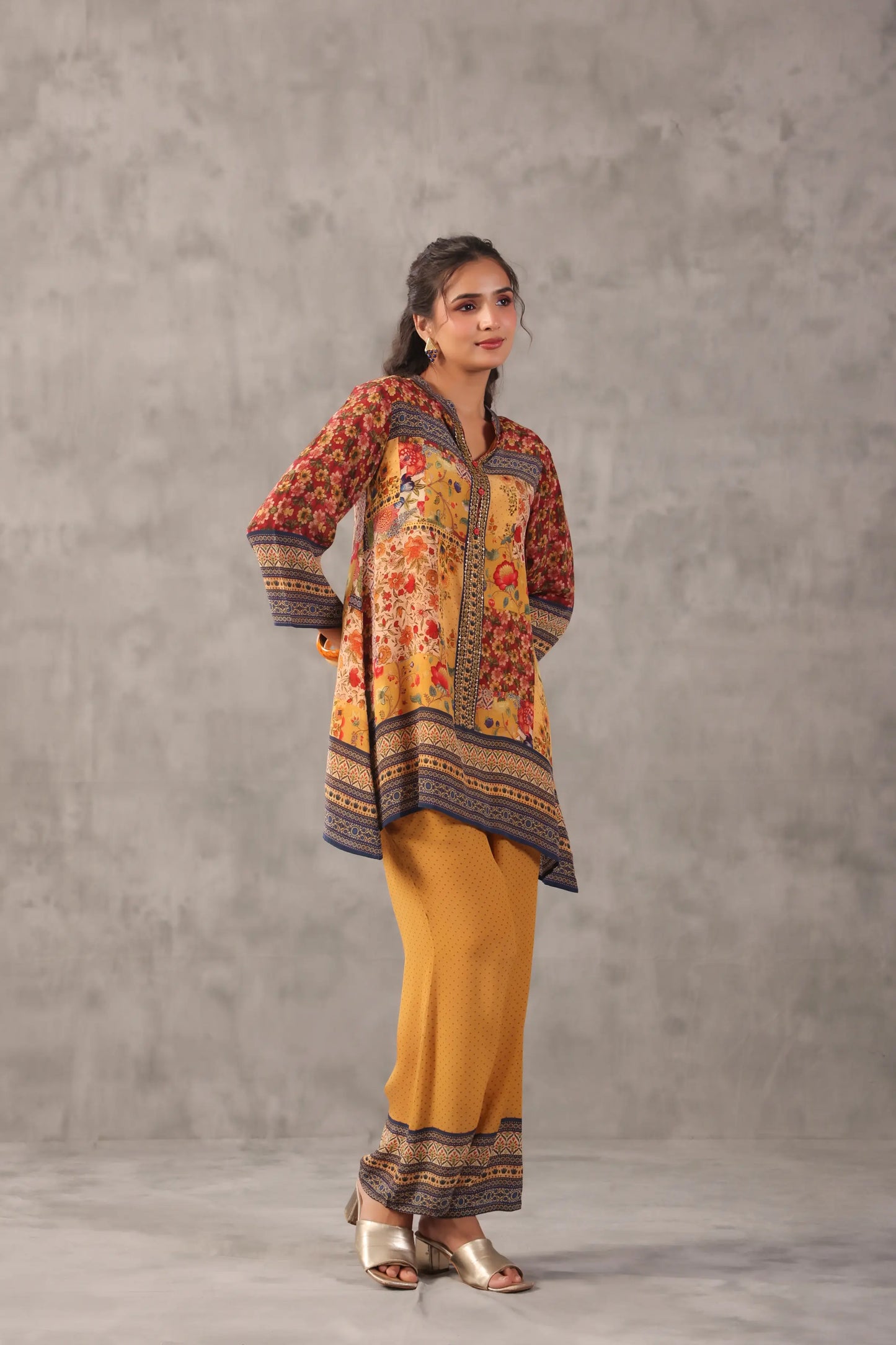 embellished aline top with straight pants. The ethnic Co-ords.
