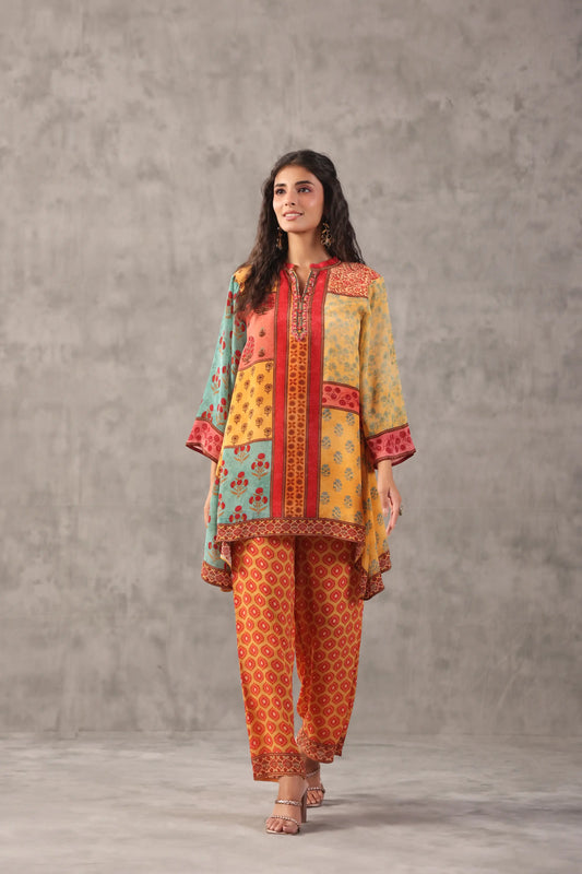 embellished aline top with straight pants. The ethnic Co-ords.