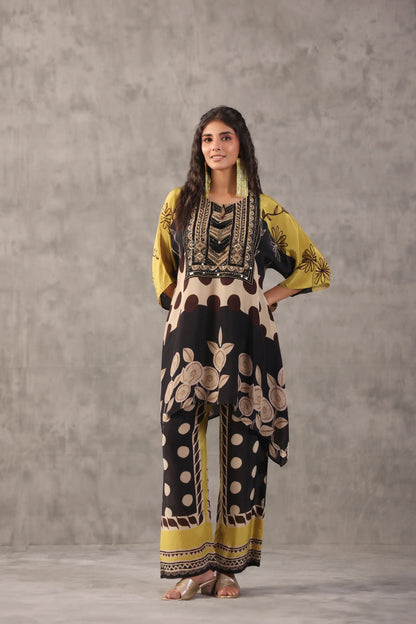 embellished aline top with straight pants. The perfect Co-ords.