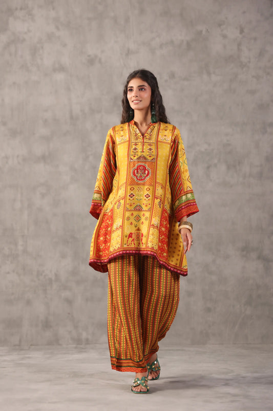 Embellished Printed Straight Kurti with Pant