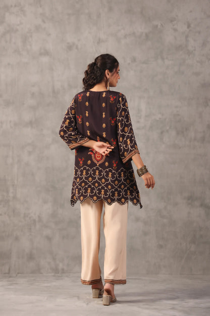 embellished,scalloped hem, aline top with straight pants. The Co-ords.