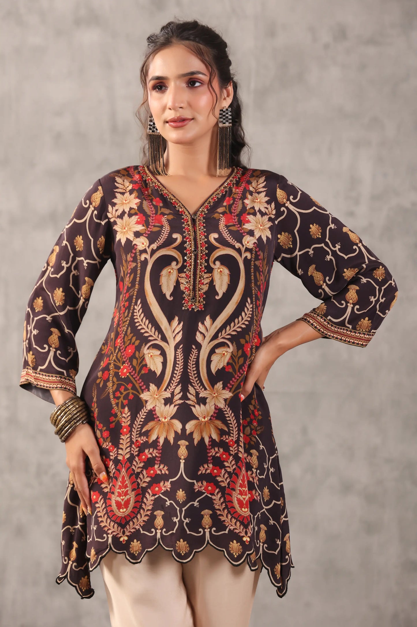 embellished,scalloped hem, aline top with straight pants. The Co-ords.