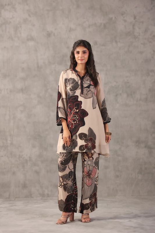 embellished aline top with straight pants. The perfect Co-ords.