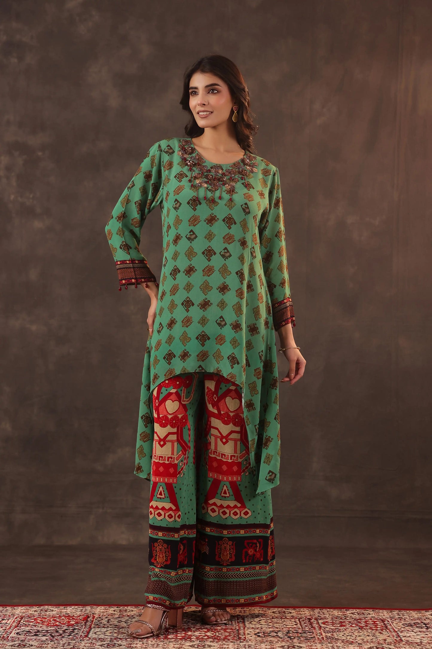 Printed Flayered Top with Straight Pant