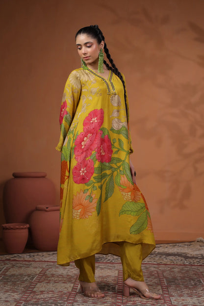 Floral Printed Embellished Kurta Pant